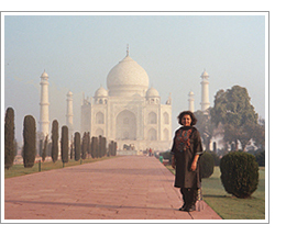 Julie at Taj Mahal